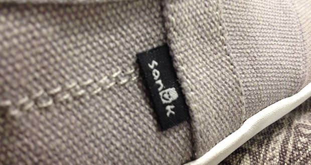 sanuk kat's meow shoes