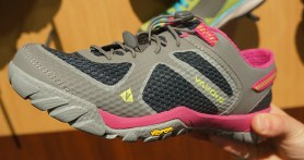 vasque lotic hiking shoes