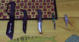 Choosing a camping knife