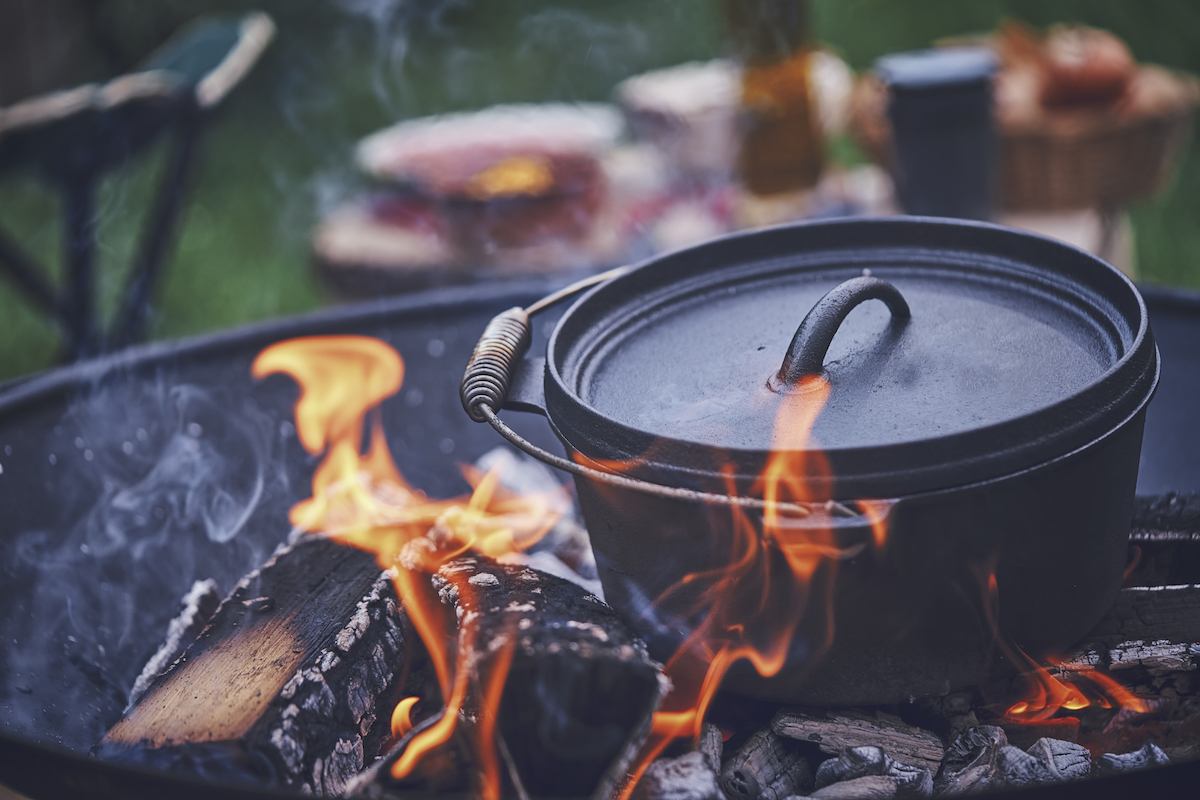 20 Helpful Camp Dutch Oven Cooking Tools And Accessories - Campfires and  Cast Iron