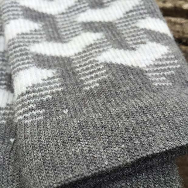 The overall construction looks great with a ton of fine detail woven into the fibers.