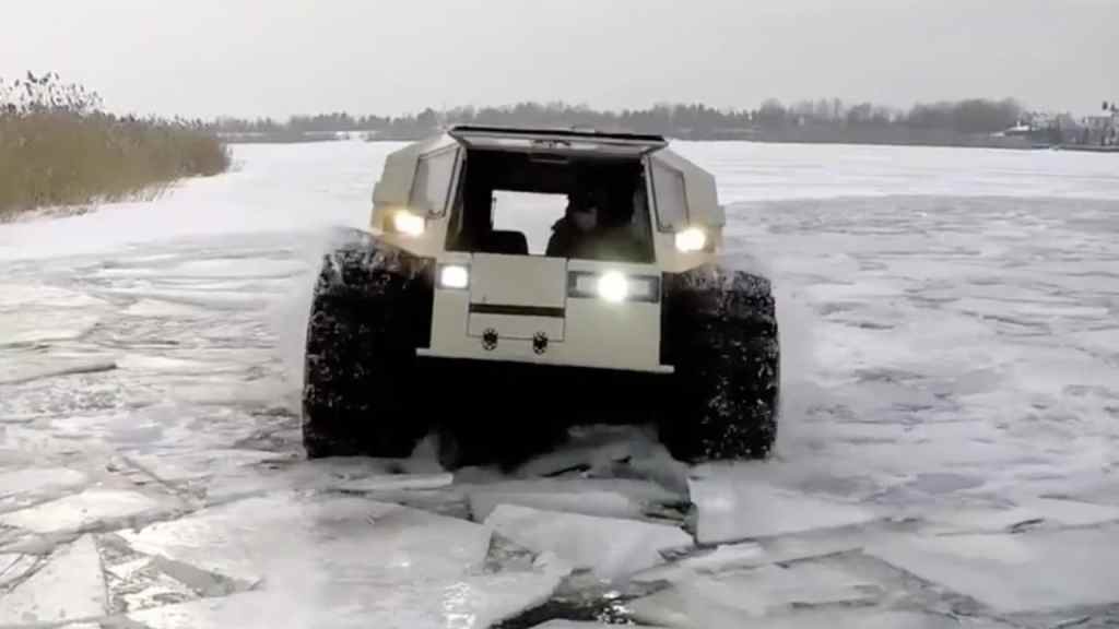 Amazing Russian ATV