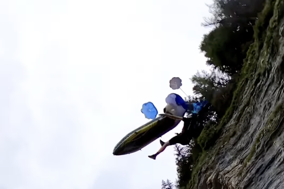 kayak base jumping