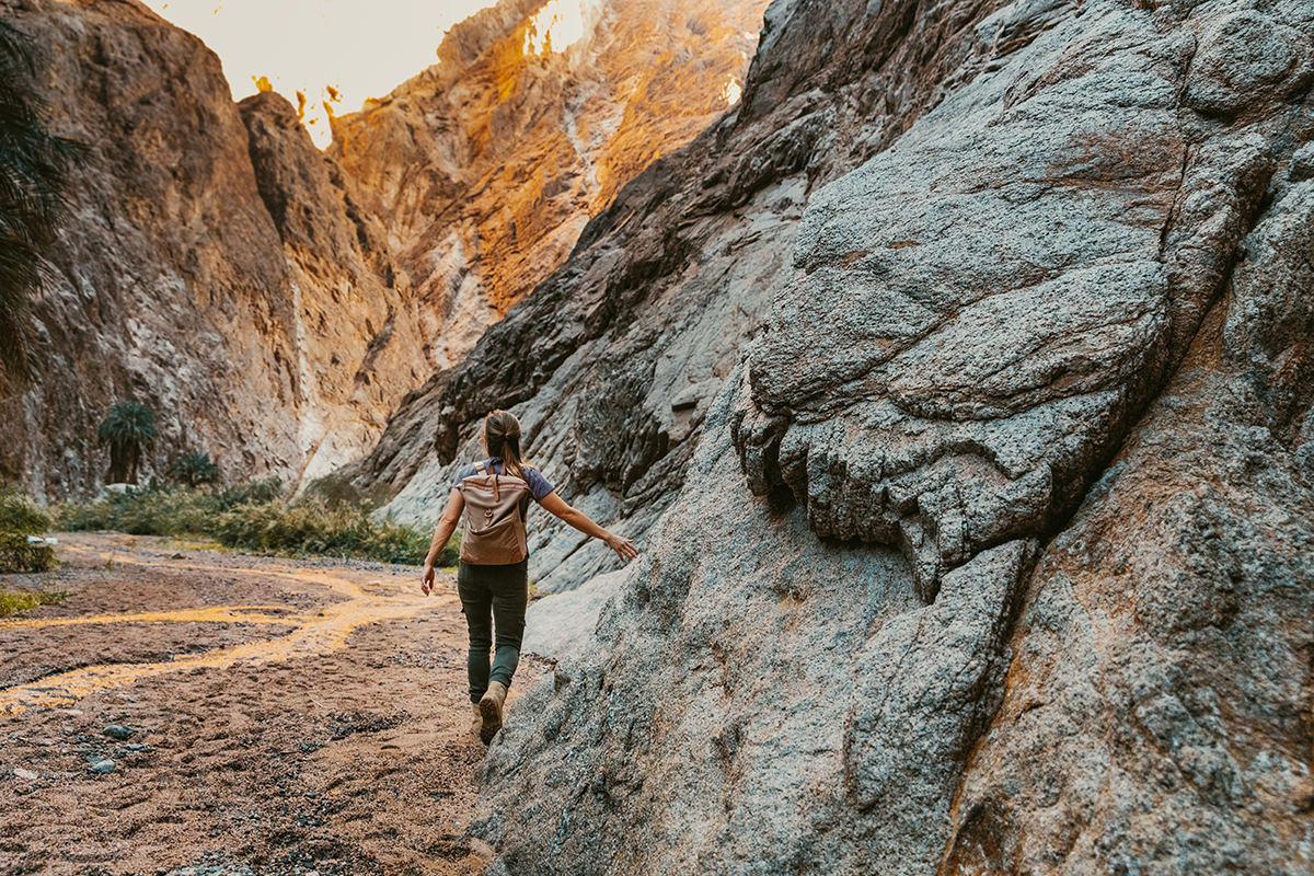 hiking-snacks-to-keep-your-stomach-happy