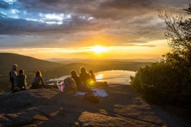 best-camping-blankets