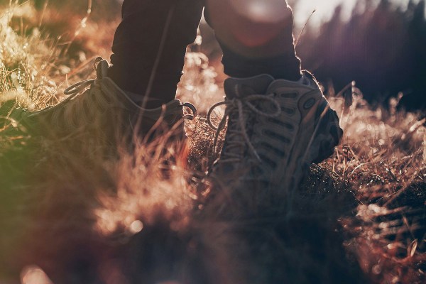 hiking-boots-vs-shoes