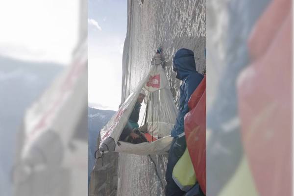 Setting up camp on dawn wall of el capitan