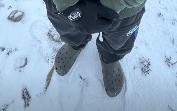 hiker in Crocs