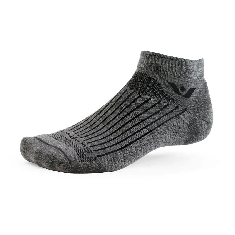 swiftwick pursuit socks