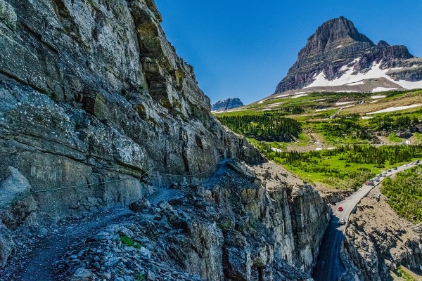 hiker fell glacier
