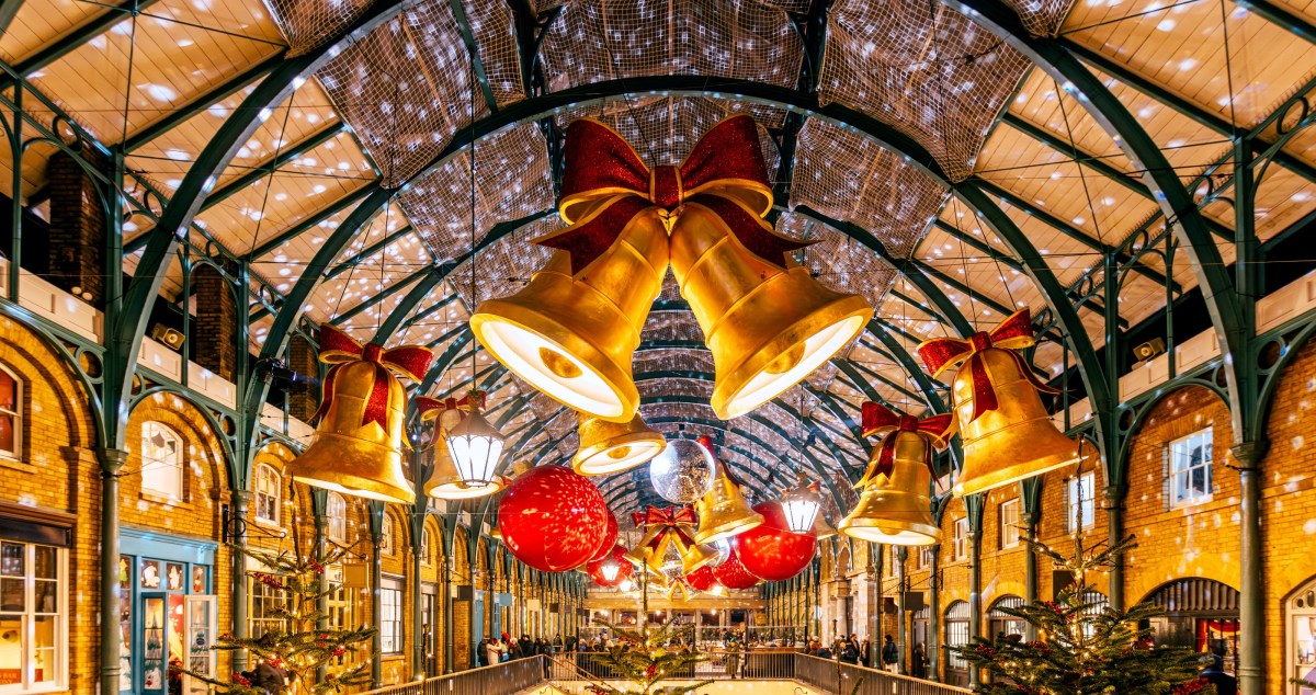 Deer Runs Amok In A Christmas Shop