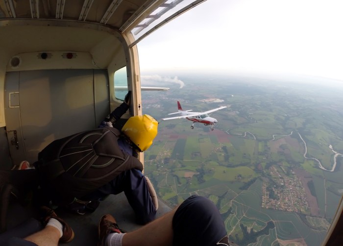 parachuter stuck airplane