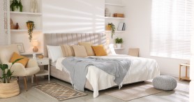 16-Year-Old Brings An Opossum Into Her Parents' Bedroom