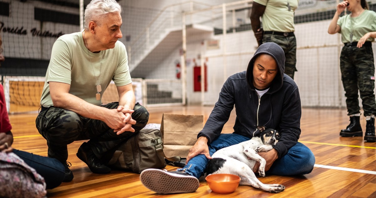 California Introduces Pet-Friendly Homeless Shelters To Help Get People Off The Street