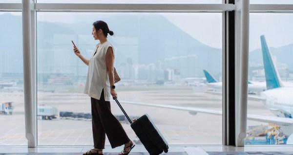 Mutliple Travel Pros Agree On This Destination For First Time International Travelers