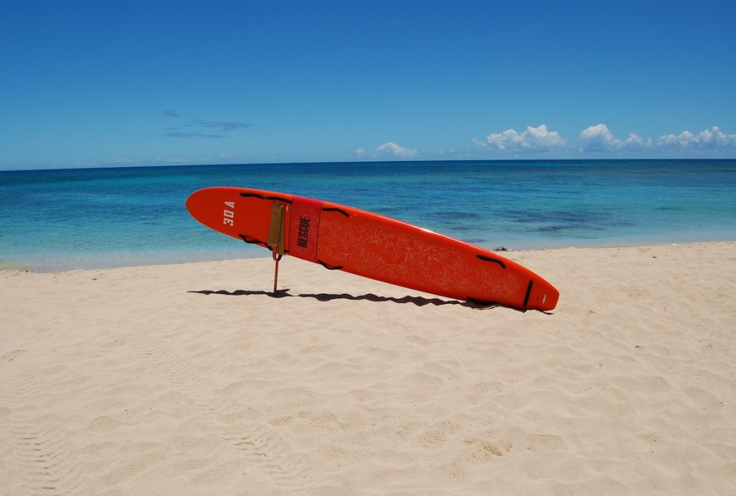 lifeguard beach rescue